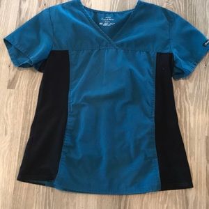 Women’s scrub top